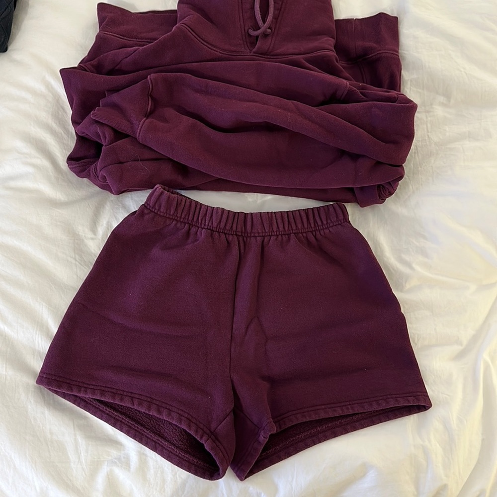 Aritzia set